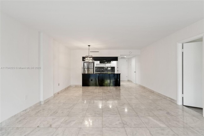 Building Photo - 155 Ocean Ln Dr