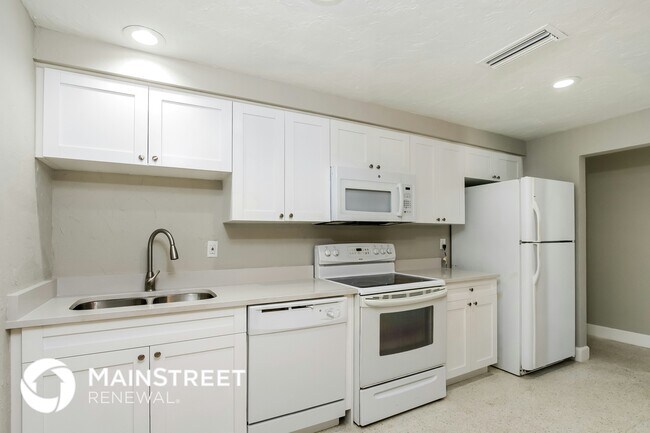 Foto del edificio - 2175 Gentian Rd