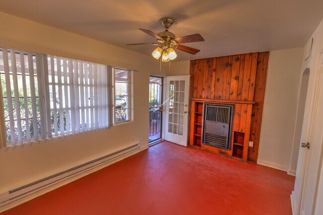Foto del edificio - 1742 E 9th St