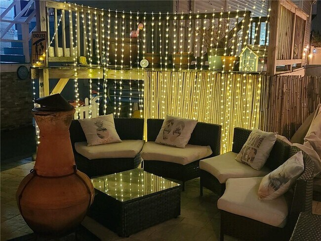 Building Photo - 327 Beach 88th St