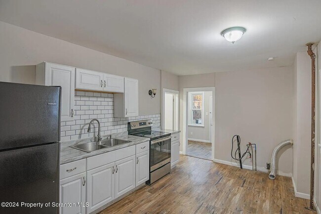 Building Photo - 532-532 Harrison Ave