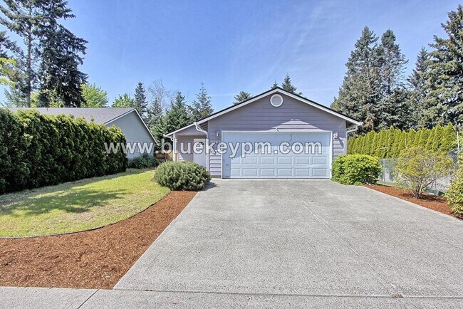 Photo - 3 Bed, 2 Baths Home in North Image Neighborhood with Large Yard