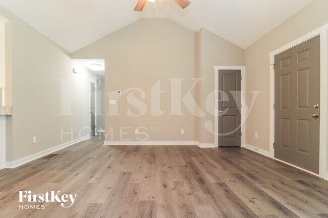 Building Photo - 321 Spring Ridge Dr