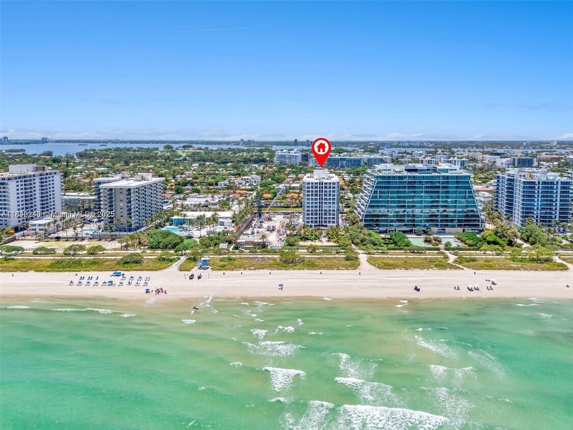 Foto principal - 9341 Collins Ave
