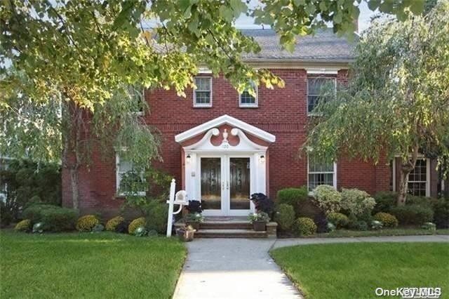 Primary Photo - 120 4th St