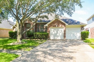 Building Photo - 2218 Millerton Ln