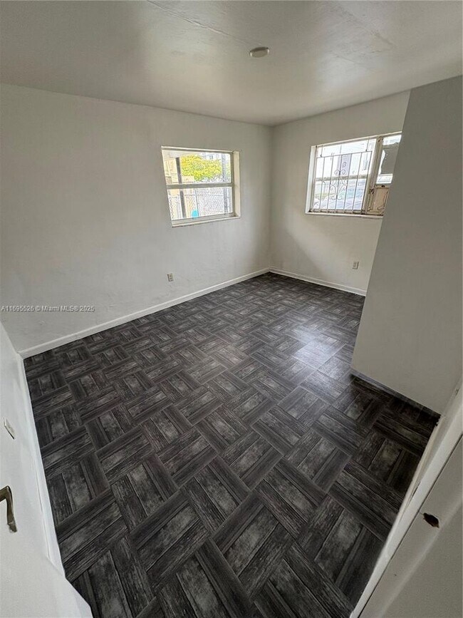 Foto del edificio - 1474 NW 61st St