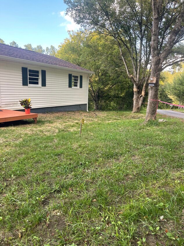 Foto principal - 290 Lowery Rd