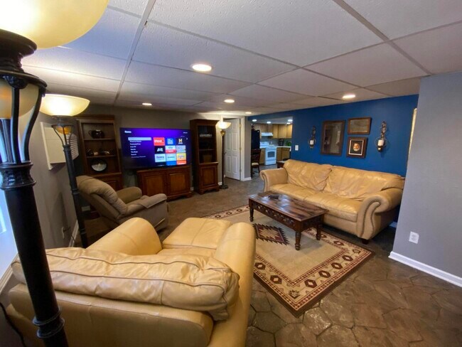 Foto del edificio - 1601 Hinkson Ave