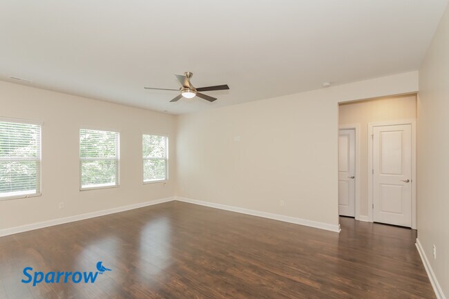 Foto del edificio - 5723 Fenway Drive