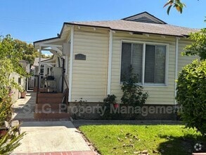 Building Photo - 618 N Mariposa St