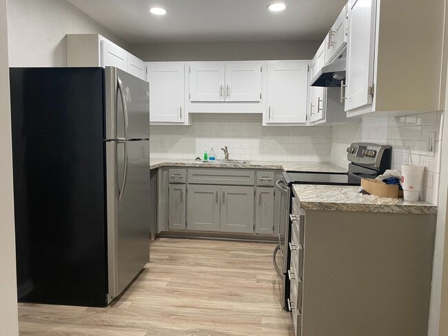 Foto del edificio - Large 3 Bedroom, 2 Bathroom Home Overlooking Lake - Turkey Creek Community