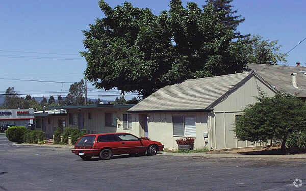 Foto del edificio - 970 Healdsburg Ave