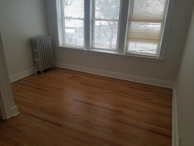 Foto del edificio - 1729 W 91st St