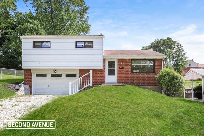 Building Photo - 138 College Park Dr