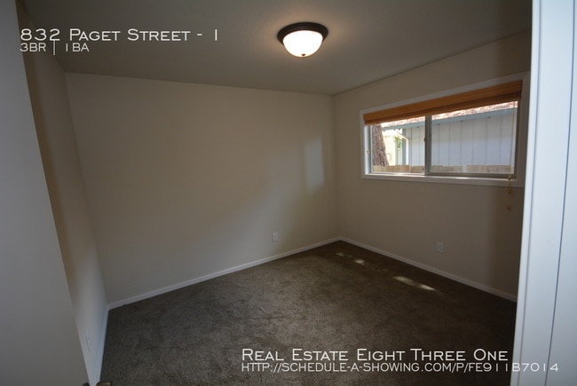 Building Photo - 832 Paget Ave