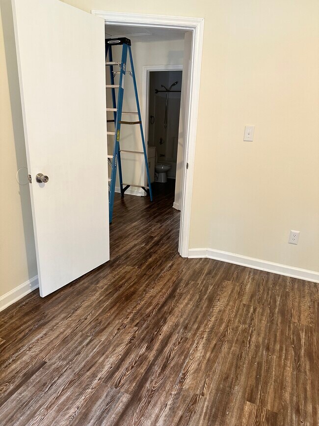 Dormitorio #1 - 784 Kings Rd