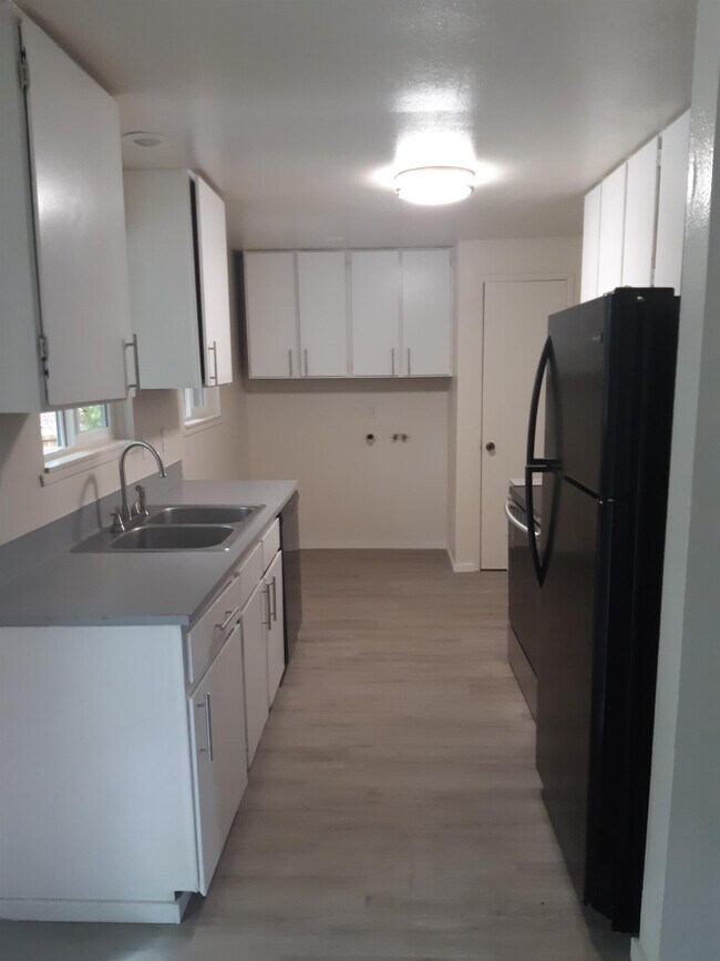 Foto del edificio - 901 Mountain View Dr