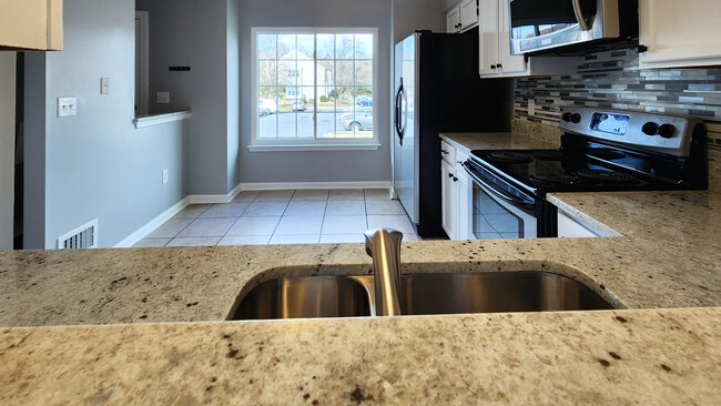 Building Photo - 4600 Langston Dr