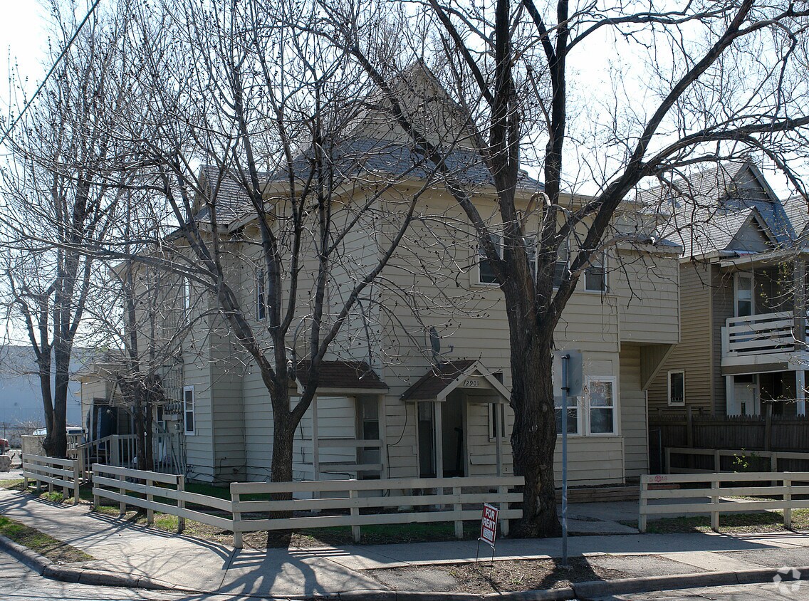 Primary Photo - 2901 3rd Ave S