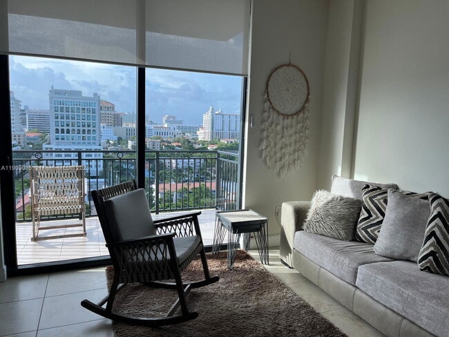 Foto del edificio - 1300 Ponce de Leon Blvd