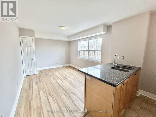 Photo du bâtiment - 11 Thirty Third St