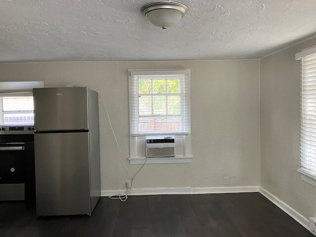 Foto del edificio - 6332 29th St N