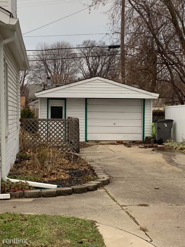 Building Photo - 3 br, 1 bath House - 20739 Colman St