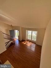 Building Photo - 1108 Beatrice Ct