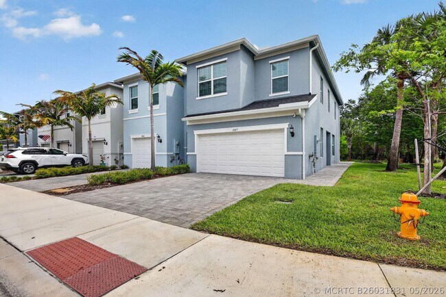 Foto del edificio - 1887 SE Ocean Cove Way