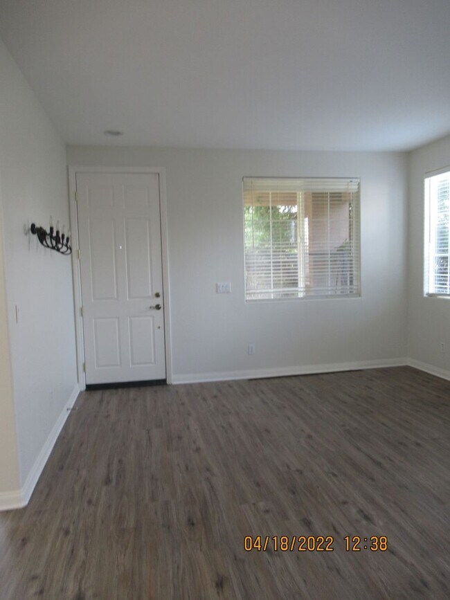 Foto del edificio - Crown Pointe Four Bedroom Home