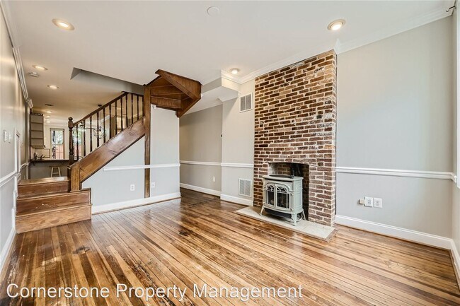 Foto del edificio - 2 br, 2.5 bath House - 249 S Regester Street