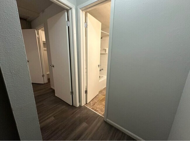 Foto del edificio - 2430 Muscatine Ave