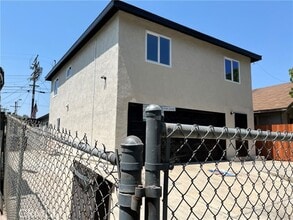 Building Photo - 1257 Velasco St