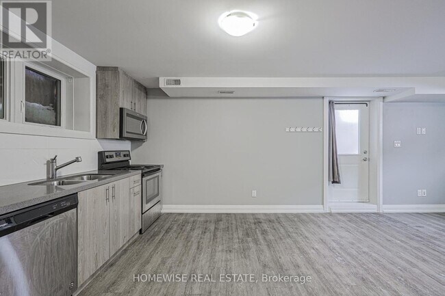 Photo du bâtiment - 814 Glencairn Ave