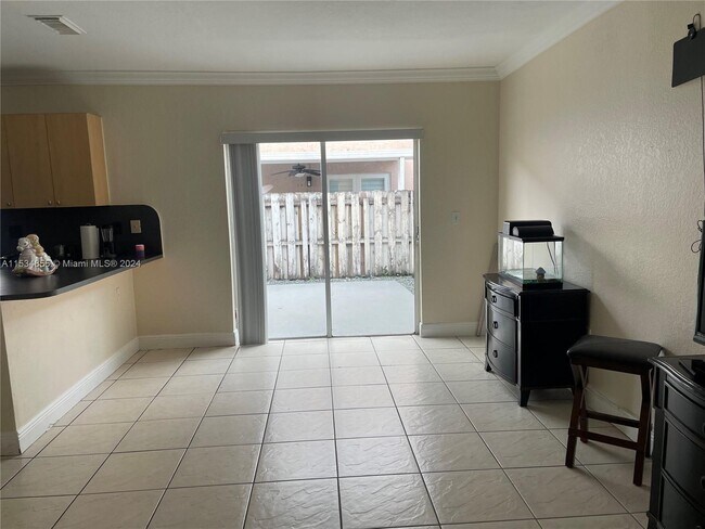 Foto del edificio - 8771 NW 106th Ln