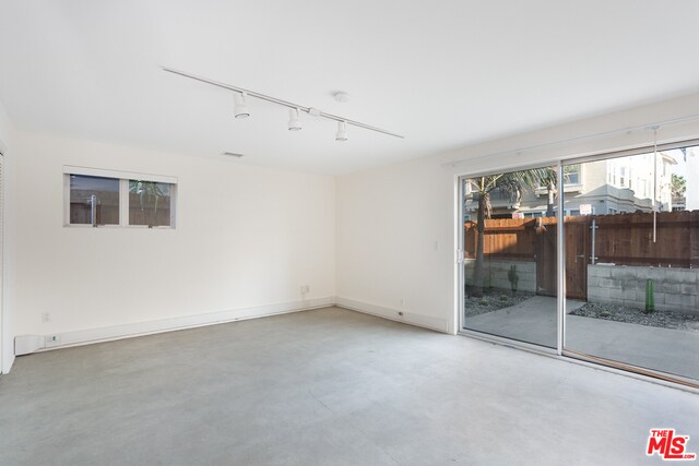 Foto del edificio - 15 Brooks Ave