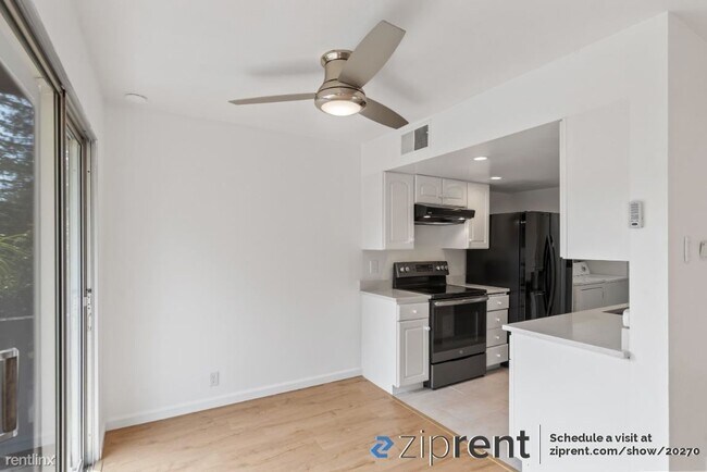 Building Photo - 3 br, 2.5 bath Townhome - 1779 Gazelle Way...