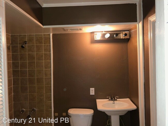 Foto del edificio - 2 br, 2 bath House - 1113 W 33rd