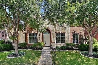 Building Photo - 3404 Pilgrim Dr