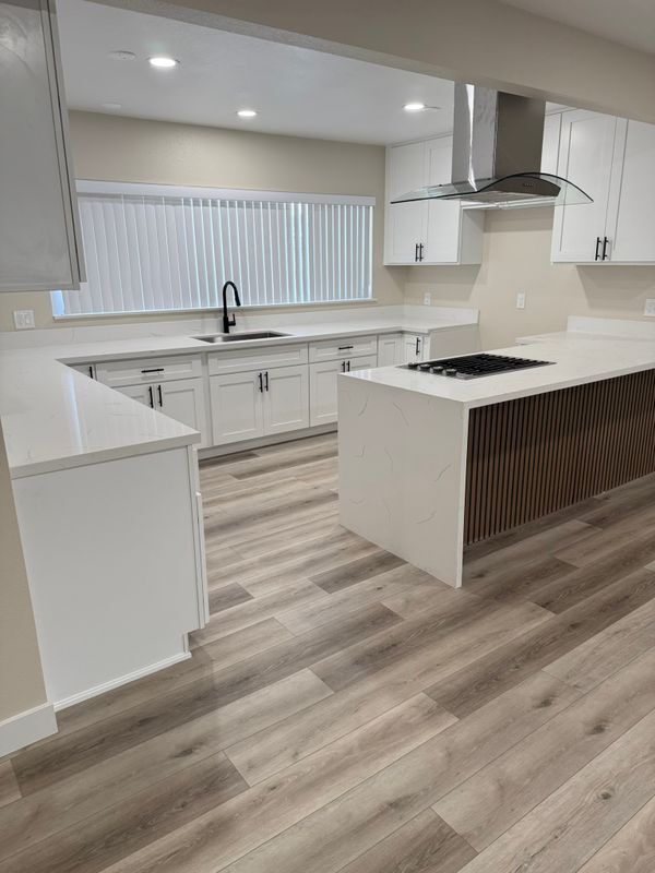 Foto del edificio - 340 E Shamrock St