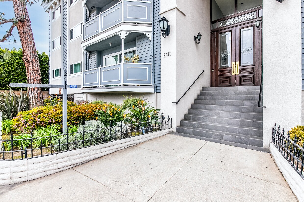 2411 Prospect Ave Unit 224, Hermosa Beach, CA 90254 Condo for Rent