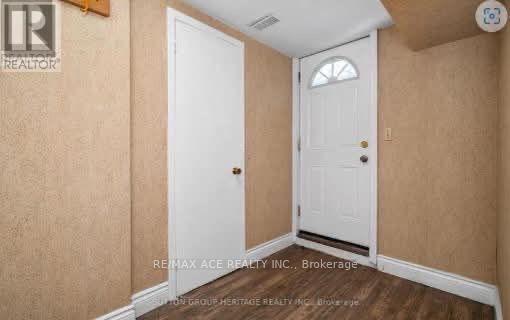 Building Photo - 127 Poplar Rd