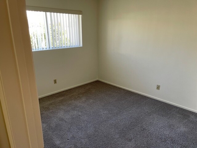Bedroom - 2010 Corinth Ave