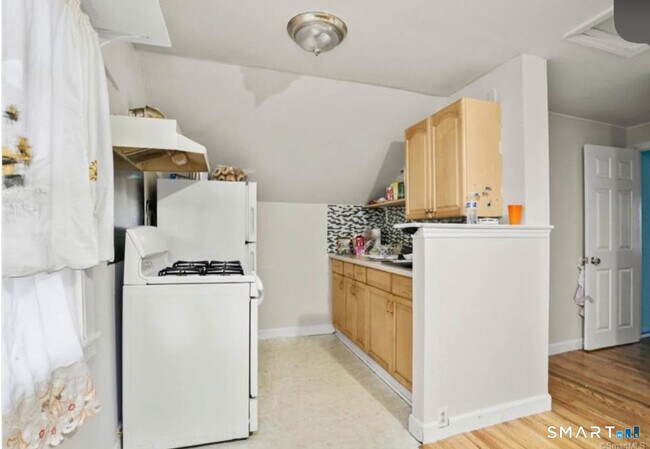 Foto del edificio - 2 Oak St