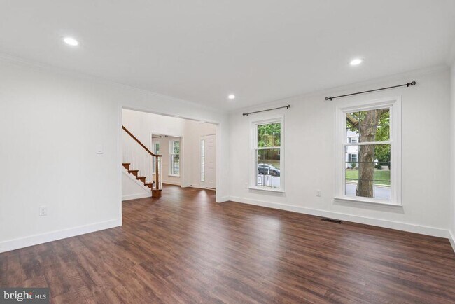 Foto del edificio - 1291 Mason Mill Ct