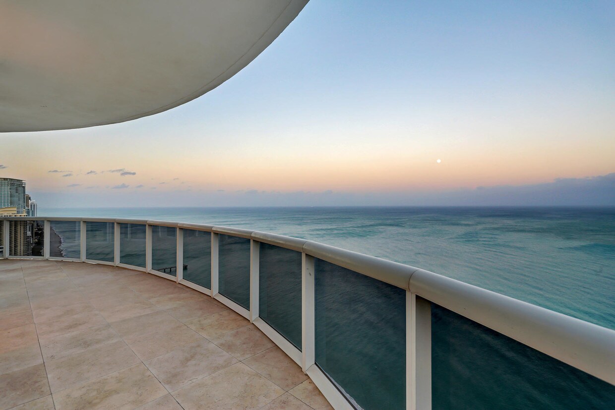 16001 Collins Ave 4101 - 16001  Collins Ave  4101