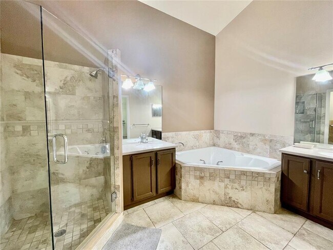 Building Photo - 2960 Cottage Grove Ct