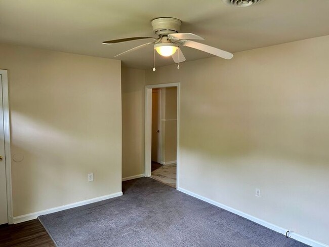 Building Photo - 1107 Worthington Ct