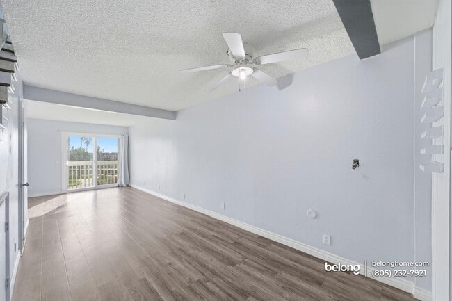 Foto del edificio - 267 S Ventura Rd